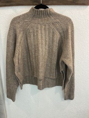 &merci - Cozy Mock Neck Ribbed Pullover Sweater - Taupe/tan